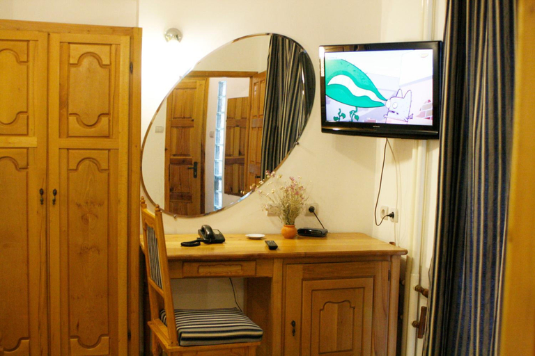 Others 5, Park Hotel Amfora, Stolichna