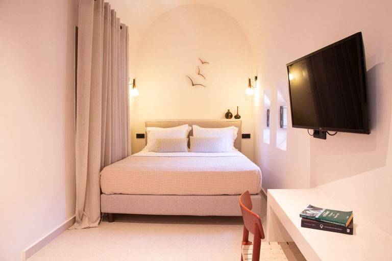 Bedroom 3, Terra Nera Suites Santorini, South Aegean