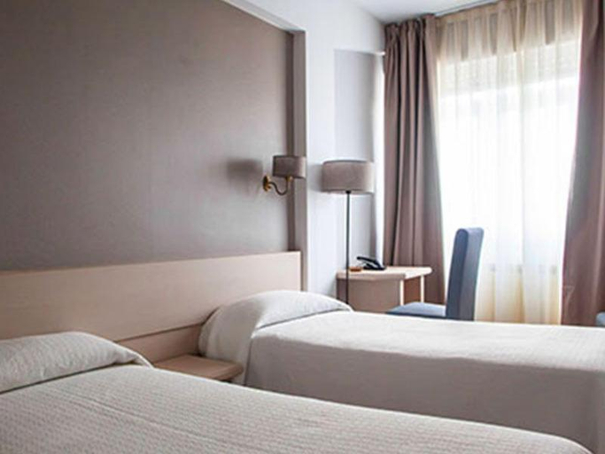 Bedroom 5, Hotel Brial, A Coruña