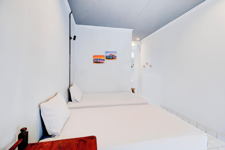 Room 4, Collection O At Jalan Padma Legian Beach, Badung