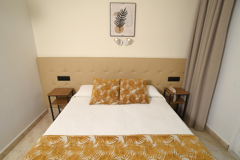 Bedroom 4, Hotel Complejo Los Rosales, Málaga