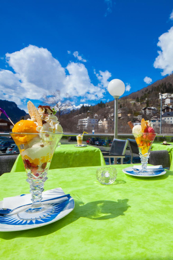 Food & Drinks 5, Hotel Rv Tia, Surselva