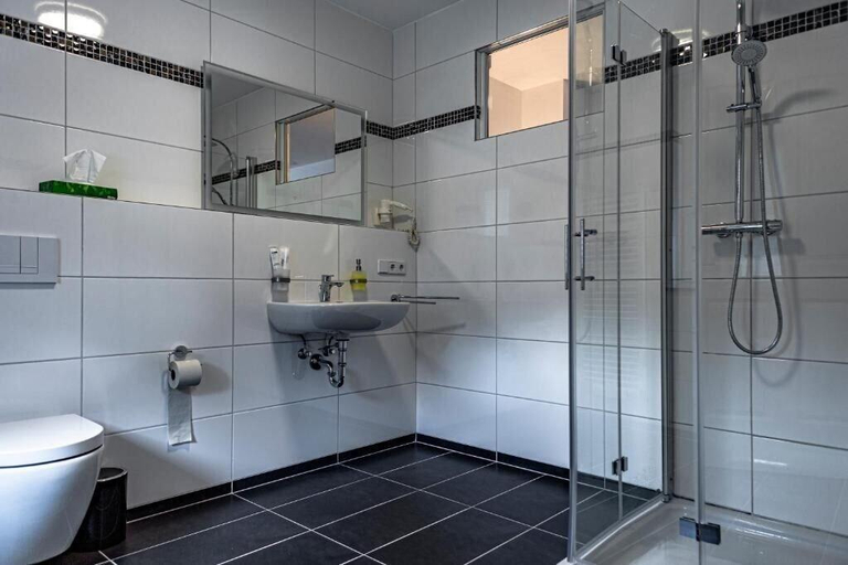 Bathroom 3, Motel Zur Dachsbaude, Barnim