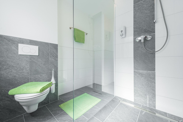 Bathroom 5, City Rooms Wels, Wels