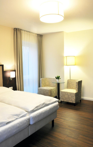 Bedroom 3, Hotel Drei Linden, Emsland