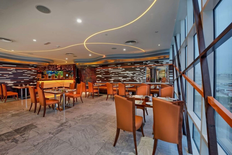 Restaurant 2, Vintage Grand Hotel Apartments Dubai, Dubai