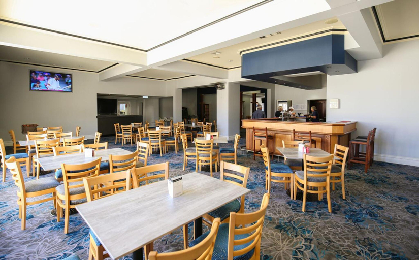 Food & Drinks 5, Esplanade Hotel Busselton, Busselton