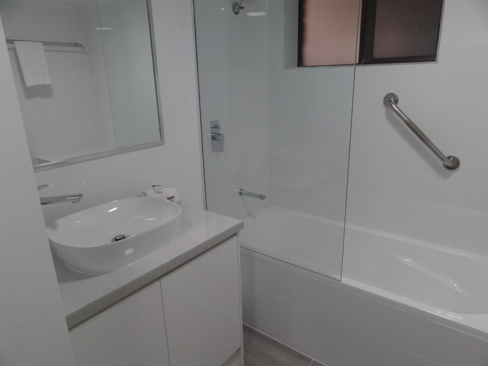 Bathroom 3, The Gums Anchorage, Bribie Island