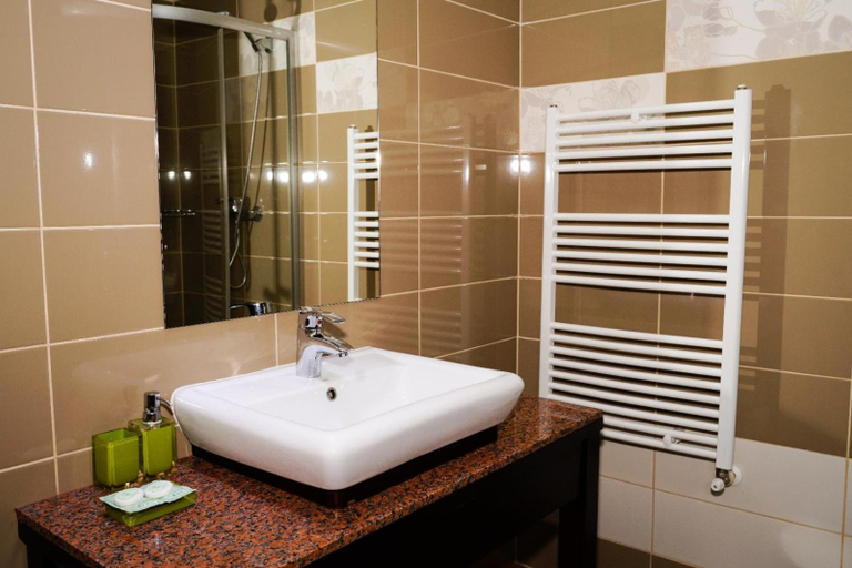 Bathroom 4, Hotel Criss, Municipiul Bucuresti