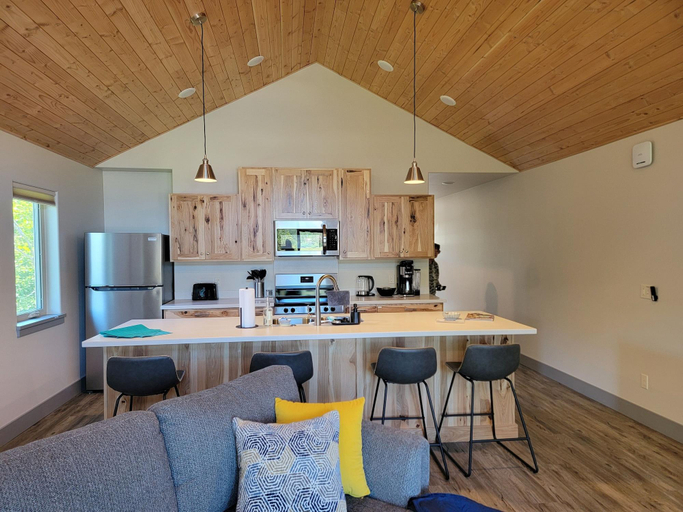 Others 5, Lakeshore Lodging, Kenai Peninsula
