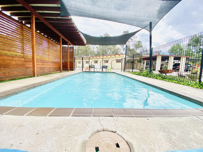 Sport & Beauty 5, Auto Lodge Motor Inn, Mitchell - North