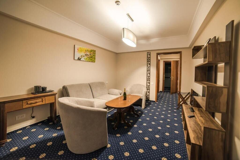 Bedroom 3, Hotel Ski & Sky, Predeal