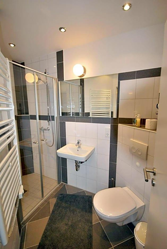 Bathroom 5, Studiotel Belle Etage, Düsseldorf