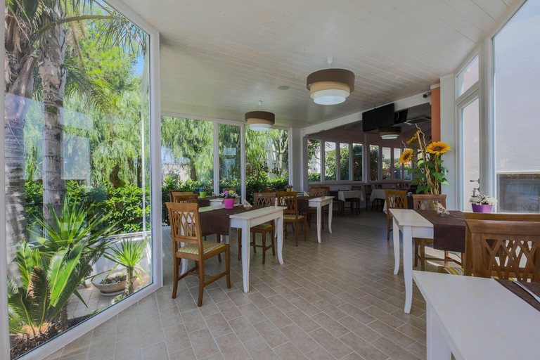 Food & Drinks 5, Hotel Corallo, Brindisi