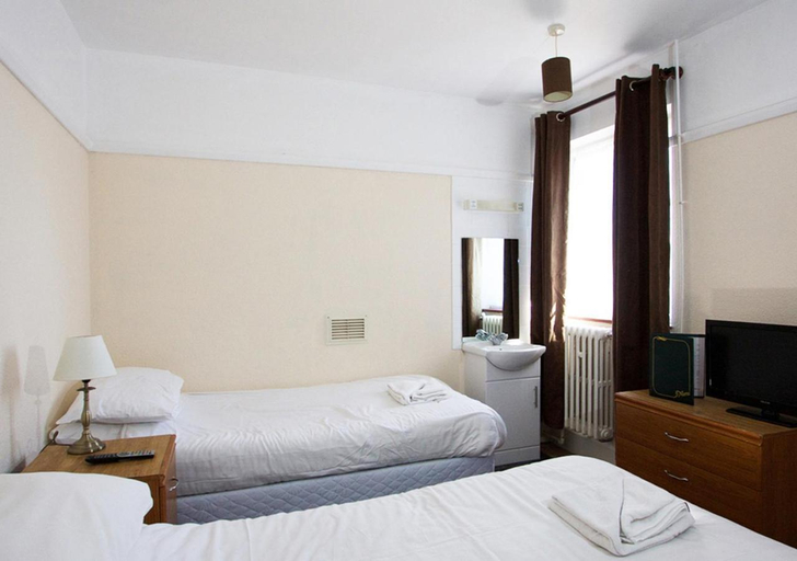 Bedroom 2, Bird In Hand, Central Bedfordshire