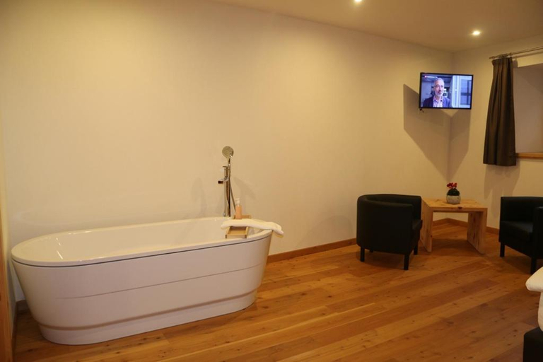 Bathroom 4, Hotel Helvetia, Inn