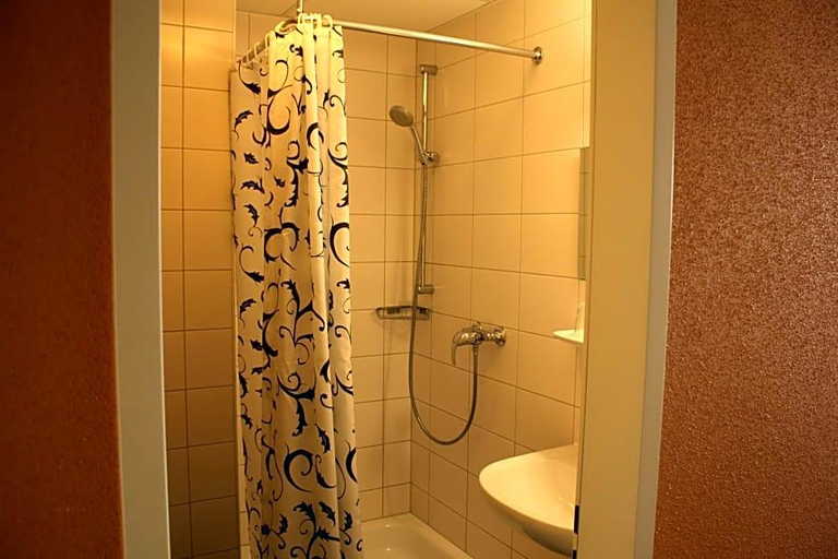 Bathroom 4, Hotel Grand Tour, Rhein-Erft-Kreis