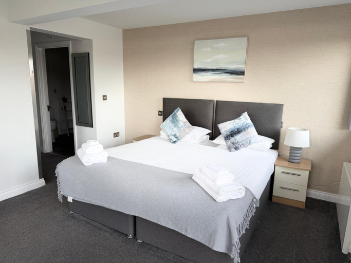 Bedroom 2, Boathouse Hotel, Hampshire
