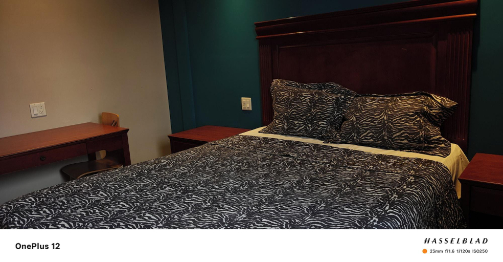 Bedroom 5, Queensway Motel, Toronto