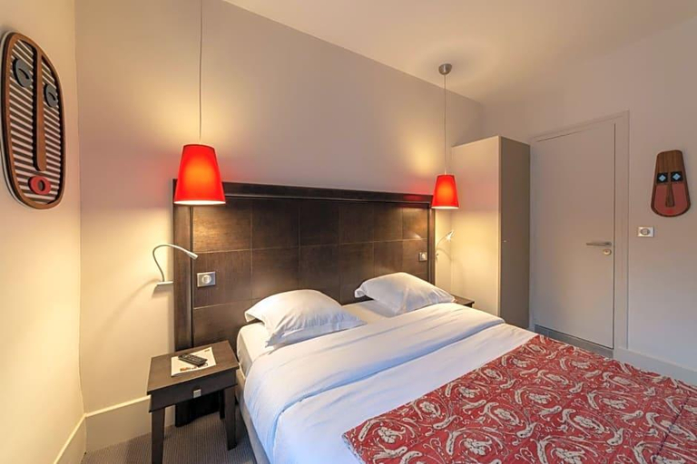 Lobby 2, Hv Tel Le Griffon D Or, Ain