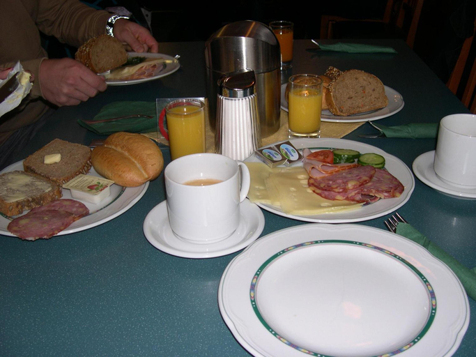 Food & Drinks 5, Schlafgut, Sankt Pölten