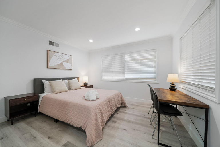 Room 3, @ Marbella Lane - Serene And Pristine Home, Los Angeles
