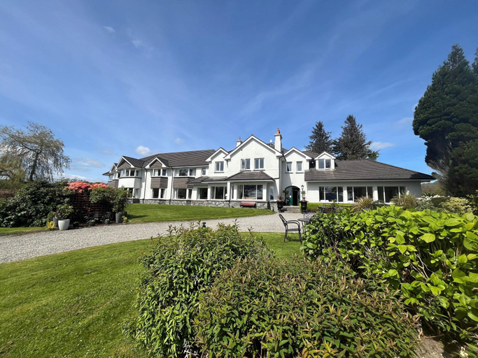 General view 3, Loch Lein Country House