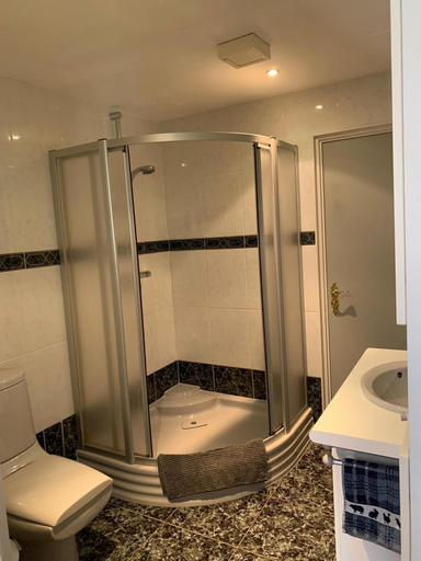 Bathroom 5, B&b De Kaagse Koe, Haarlemmermeer