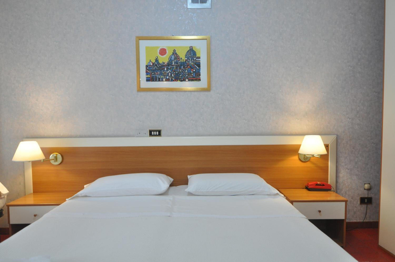 Bedroom 3, Hotel Ristorante Mommo, Reggio Di Calabria