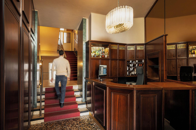 Public Area, Hotel Goldene Spinne, Wien