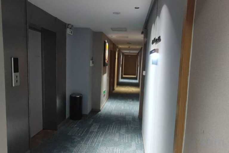 Others 5, Yayue Hotel (Zhenjiang Railway Station North Square Xijin Ferry Store), Zhenjiang