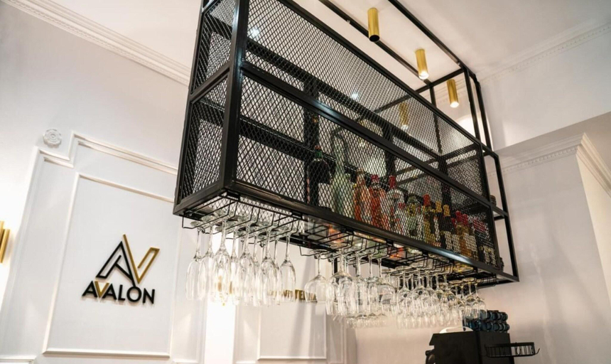 Public Area 2, Avalon Boutique