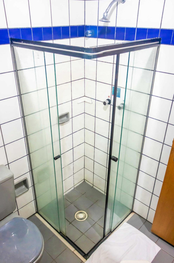 Bathroom 3, Hotel Portucali, Ribeirao Preto