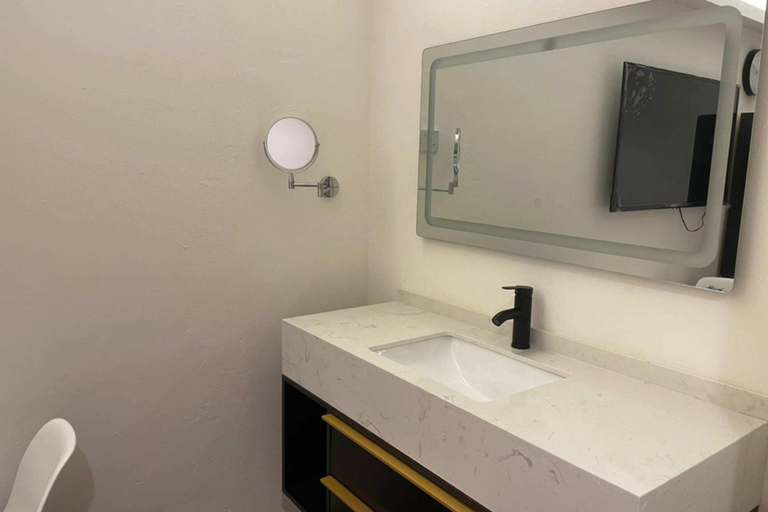 Bathroom 4, King S Lane Ipoh, Kinta