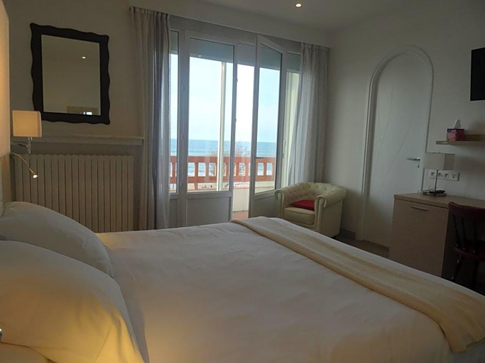 Bedroom 4, Hotel Uhainak, Pyrénées-Atlantiques