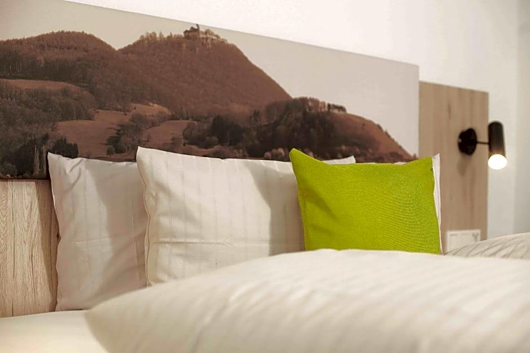 Bedroom 3, Hotel Landgasthof Linde, Esslingen