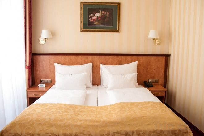 Room 2, Pension Opera Suites I Self Check IN, Wien