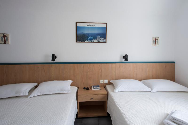 Room 5, Sunrise Studios In Perissa, South Aegean