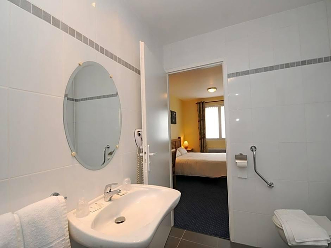 Bathroom 4, Hotel La Cabane, Gironde