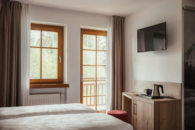 Bedroom 3, Hotel Leonard, Bolzano