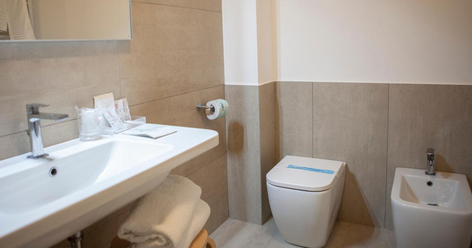 Bathroom 4, Parkhotel Montigeto, Perugia