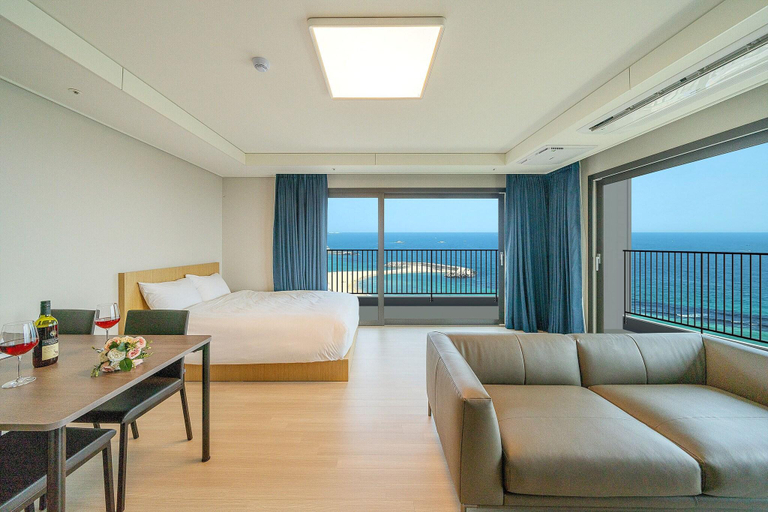 Beach 5, Sokcho I Park Suite Hotel And Residence, Goseong