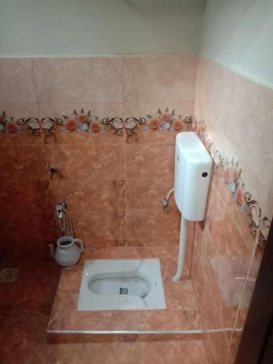Room 4, Ntp Palace Hotel, Lahore