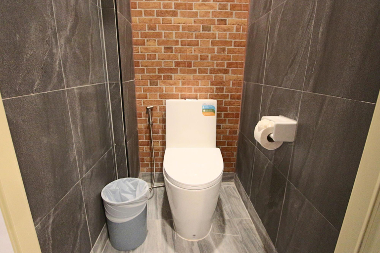 Room 5, Scandia Beach Hostel, Pattaya