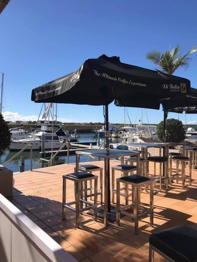 Food & Drinks 5, Hope Harbour Hotel, Gold Coast