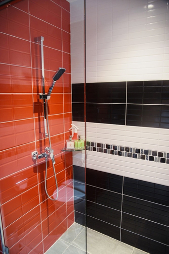 Bathroom 5, Frank Ao Nang Krabi Resort, Mueang Krabi