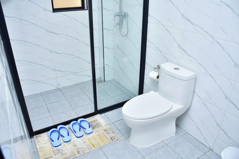 Bathroom 3, ELEGANT APARTMENT JKIA, Mavoko