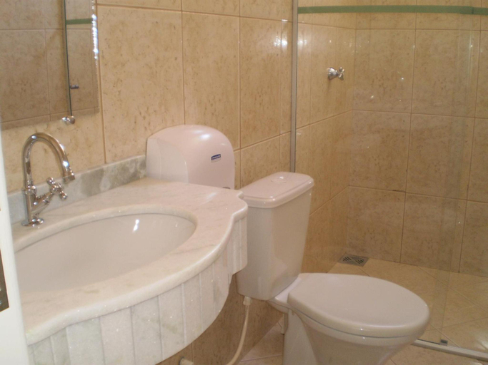 Bathroom 3, Aruanã Palace Hotel, Colíder