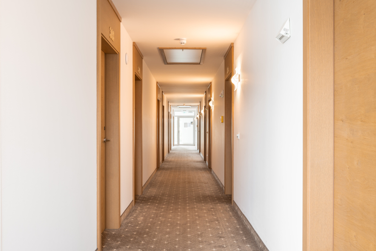 Lobby 4, Snooze Apartments Holzkirchen, Miesbach