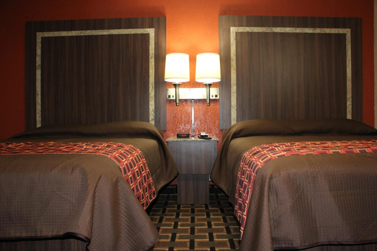 Bedroom 3, Budget Inn Lake Wales, Polk